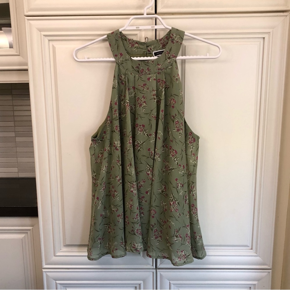 Another Story women’s lined flowy crepe tank top